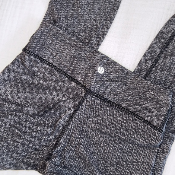 Lululemon Size 4 Pants/Size 2 Leggings Bundle - Picture 7 of 13